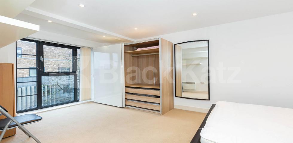 Fantastic modern 2 bed 2 bath flat within a private development  York Way, Camden / Caledonian Road 